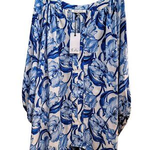 New Women’s 3X Rose + Olive Blue & White Floral Pullover Blouse